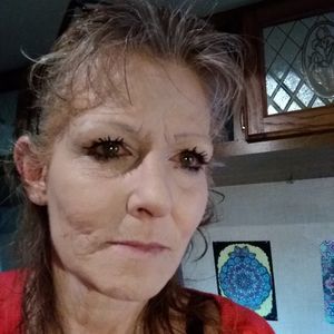 Meet your Posher, Cyndilou